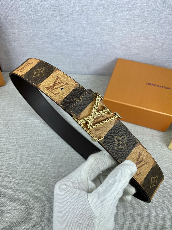 激安ルイヴィトンベルト正面デザイン